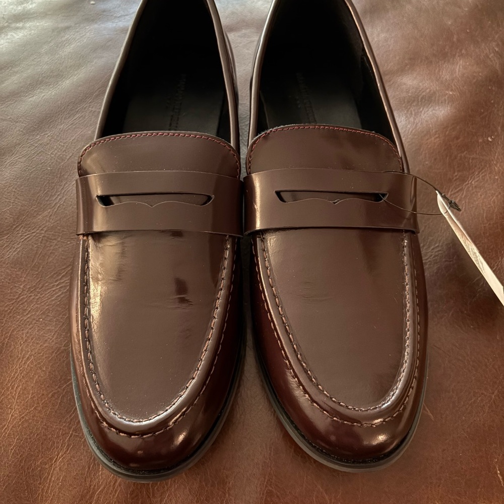 Banana Republic Leather Loafer